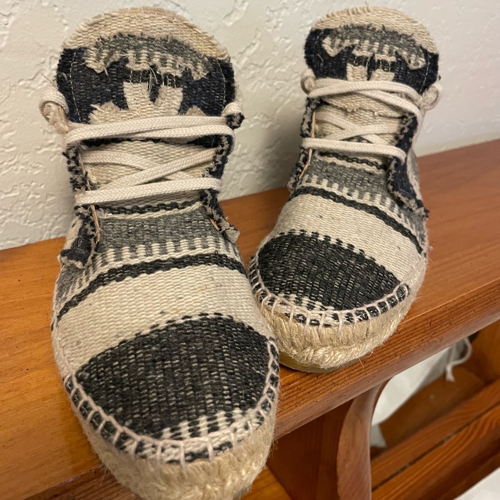 Chanel Interlocking Cc Logo Espadrilles - image 2